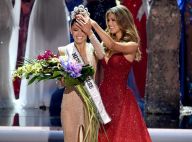 Miss Univers 2017 : Iris Mittenaere, émue, couronne celle qui lui succède