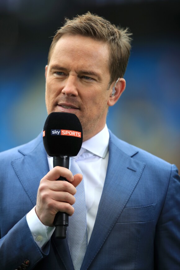 Simon Thomas en mai 2017. Le présentateur anglais est commentateur pour Sky Sports.