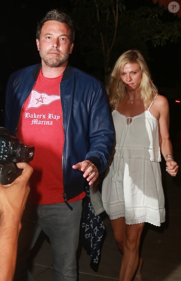 Ben Affleck et sa compagne Lindsay Shooku ont passé la soirée au iO Theater & Comedy Club à Hollywood, le 1er août 2017
