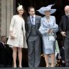 Lord Frederick (Freddie) Windsor et Sophie Winkleman (Lady Frederick Windsor) quittant avec le prince et la princesse Michael de Kent la cathédrale Saint Paul en juin 2012 après la messe pour le jubilé de diamant de la reine Elizabeth II.