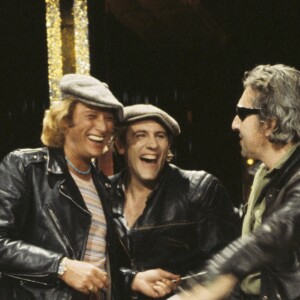 Archives - No Web No Chaines TV - En France, à Paris, sur le plateau de l'émission "Numéro Un à Gérard Depardieu", Serge GAINSBOURG, Gérard DEPARDIEU et Johnny HALLYDAY. Le 21 avril 1980 © Jean Lenoir via Bestimage 21/04/1980 - 