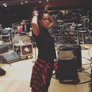 Amel Bent déjà de retour sur le devant de la scène.