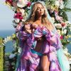 10 279 034 mentions "J'aime" pour Beyoncé et la première photo avec ses julmeaux Rumi et Sir, le 14 juillet 2017.