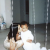 Saint West et sa mère Kim Kardashian sur une photo publiée le 17 avril 2017