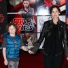 Henry Driver et sa mère Minnie Driver à la première de 'Star Wars: The Last Jedi' au The Shrine Auditorium à Los Angeles, le 9 décembre 2017