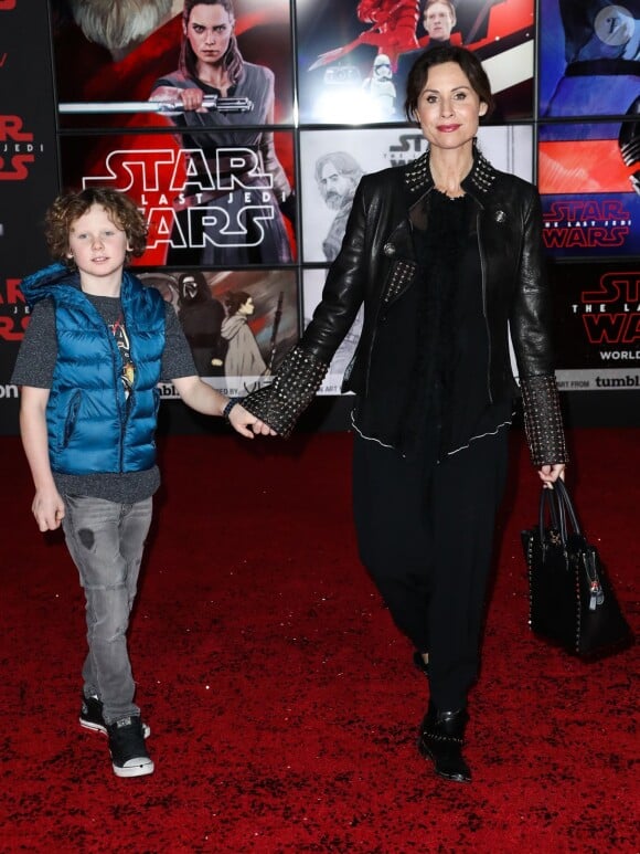 Henry Driver et sa mère Minnie Driver à la première de 'Star Wars: The Last Jedi' au The Shrine Auditorium à Los Angeles, le 9 décembre 2017