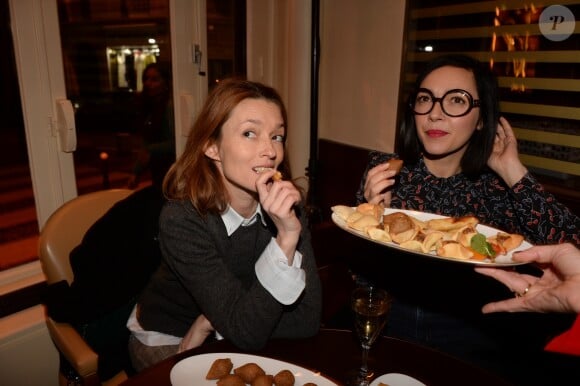 Semi-exclusif - Audrey Marnay et Sylvie Hoarau (Les Brigitte) - Inauguration de la nouvelle table libanaise de la Maison Noura à Paris le 12 décembre 2017. © Rachid Bellak/Bestimage