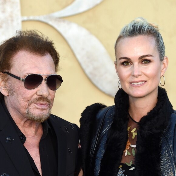 Johnny Hallyday et sa femme Laeticia à la présentation de la collection Dior croisière by Maria Grazia Chiuri à Calabasas, le 11 mai 2017.