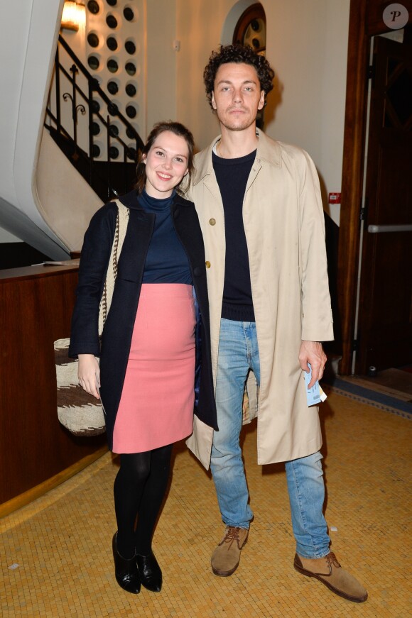 Semi-exclusif - Clémence Ansault enceinte avec son mari Antoine Van den Broek d'Obrenan - Inauguration du théâtre de la Tour Eiffel à Paris le 16 octobre 2017. © Coadic Guirec/Bestimage