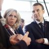Le président Emmanuel Macron et sa femme Brigitte Macron lors de la visite du centre hospitalier Delafontaine à Saint-Denis dans le cadre de la journée mondiale de lutte contre le Sida le 1er décembre 2017. © Stéphane Lemouton / Bestimage
