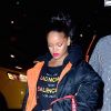 Rihanna arrive à la discothèque l' Avenue pour faire la fête à New York Le 08 décembre 2017