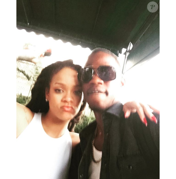 Rihanna et son cousin Tavon Kaiseen Alleyne sur une photo publiée sur Instagram en février 2017.
