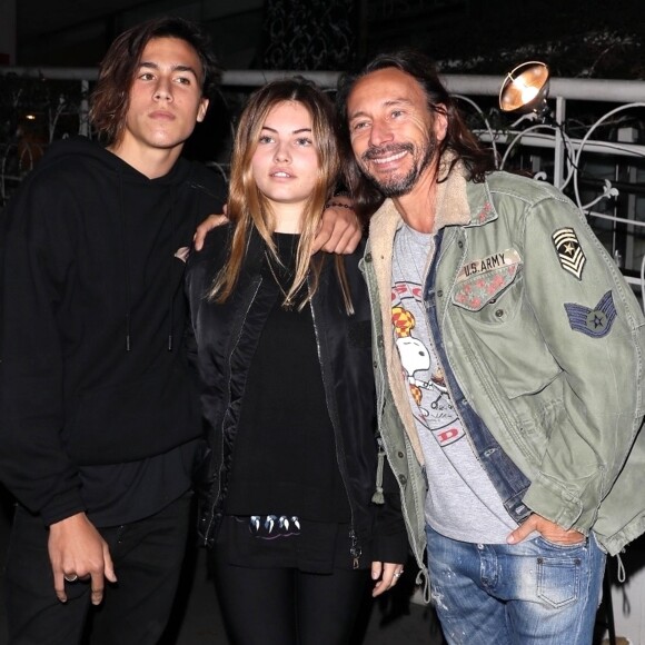 Bob Sinclar, sa femme Ingrid Sinclar et leur fils Raphaël Le Friant sont allés dîner avec Thylane Blondeau au restaurant Madeo à Hollywood, le 20 novembre 2017.
