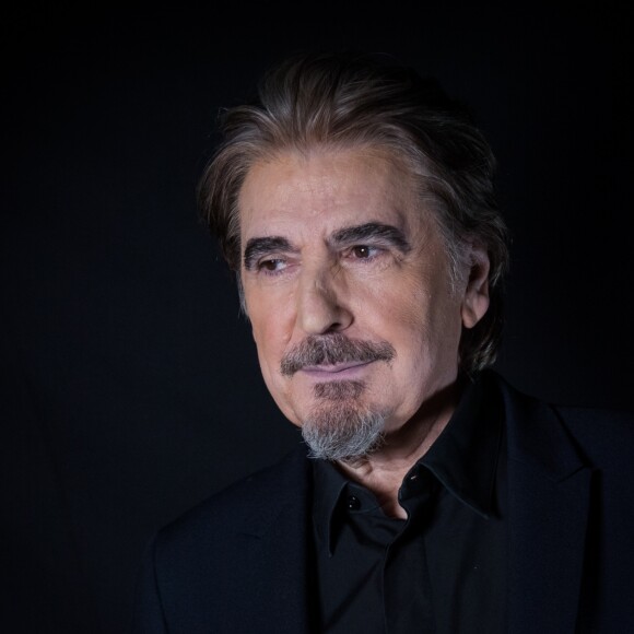 Exclusif - Serge Lama - Enregistrement de l'émission "Toute la musique qu'on aime" présentée par Nikos Aliagas à Paris le 4 décembre 2017. L'émission sera diffusée sur TF1 le 31 décembre 2017. © Cyril Moreau / Bestimage