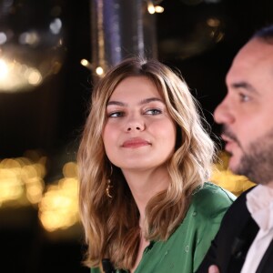 Exclusif - Louane Emera et François-Xavier Demaison - Enregistrement de l'émission "Toute la musique qu'on aime" présentée par Nikos Aliagas à Paris le 4 décembre 2017. L'émission sera diffusée sur TF1 le 31 décembre 2017. © Cyril Moreau / Bestimage