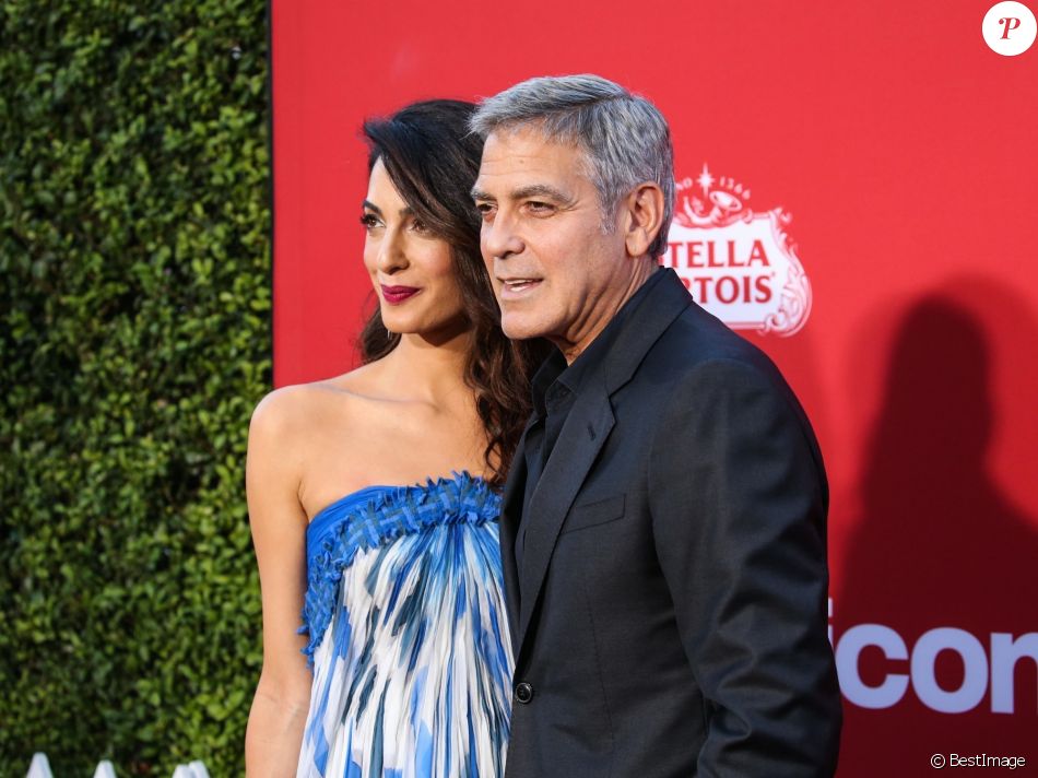 Amal Alamuddin Clooney et son mari George Clooney à la première de &#039;Suburbicon&#039; au théâtre Regency Village à Westwood, le 22 octobre 2017