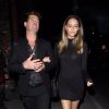 Robin Thicke et sa compagne April Love Geary quittent la soirée d'anniversaire de Leonardo DiCaprio à Hollywood le 11 novembre 2017.
