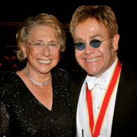 Elton John : Sa lettre déchirante pour la mort de sa mère, Sheila