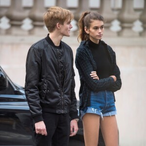 Exclusif - Kaia Gerber et son frère Presley Gerber à Londres, le 17 septembre 2017.