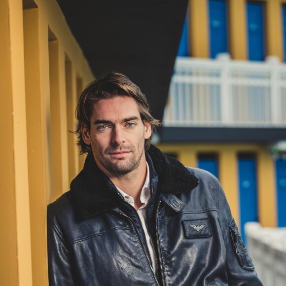 Exclusif - Shooting photo avec Camille Lacourt à la piscine Molitor le 6 décembre 2017. Camille Lacourt sera l'invité de Cyril Viguier dans "Le Journal des Territoires" le 10 janvier sur Public Sénat. © Cyril Moreau / Bestimage