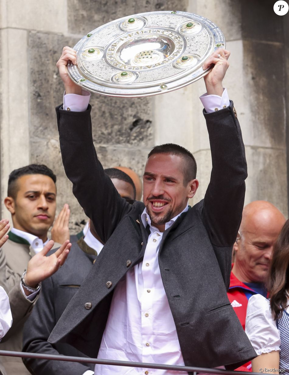 Allemagne : Franck Ribéry Prolonge Son Contrat Au Bayern Munich Jusqu 2018 2912348