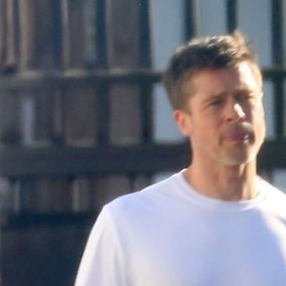 Exclusif - Brad Pitt sur le tournage de 'Ad Astra' à Baker en Californie. Le film raconte l'histoire d’un ingénieur autiste qui part à la recherche de son père, perdu dans l'espace vingt ans après son départ pour Neptune. Le 29 septembre 2017
