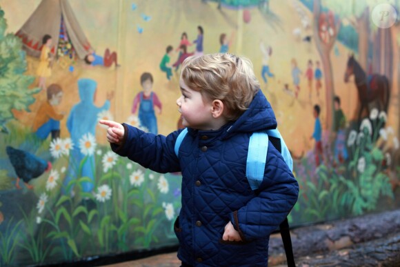 Le prince George de Cambridge lors de son premier jour à l'école Montessori de Westacre, dans le Norfolk, le 6 janvier 2016. © Duchesse de Cambridge