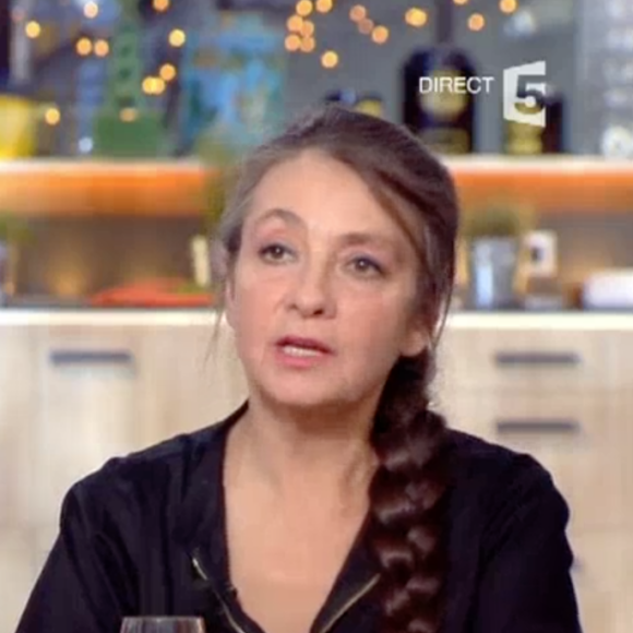 Catherine Ringer dans "C à vous " sur France 5, le 6 novembre 2017.