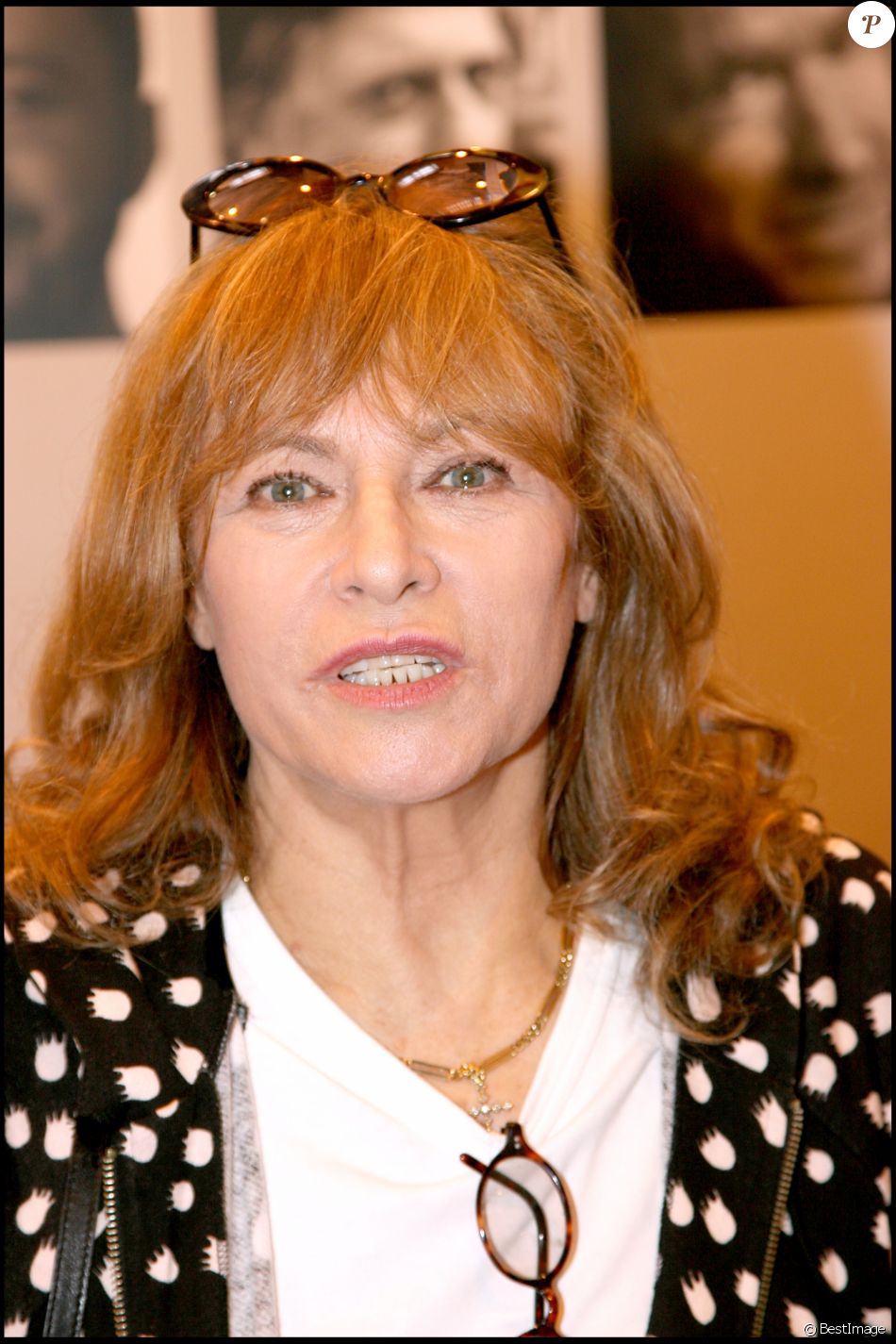 Nathalie Delon au Salon du Livre de Paris en 2007 ...