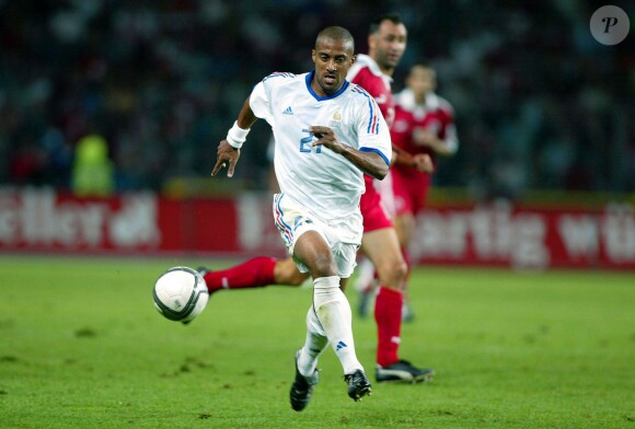 Steve Marlet lors d'un match amical de l'équipe de France contre la Suisse le 20 août 2003.