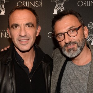 Exclusif - Nikos Aliagas et Frédéric Lopez - Cocktail d'inauguration de la première galerie Pop Art Concept store entièrement dédié aux oeuvres de Richard Orlinski à Paris, France, le 23 novembre 2017. © Rachid Bellak/Bestimage