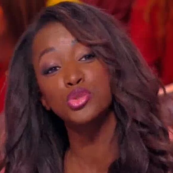 Hapsatou Sy dans "Touche pas à mon poste" le 12 janvier 2018, C8