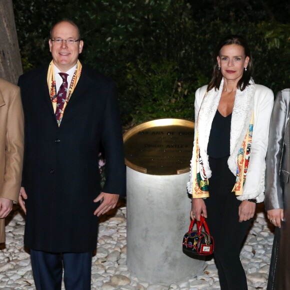 La princesse Stéphanie de Monaco a inauguré en compagnie du prince Albert et de ses enfants Pauline et Louis (avec sa compagne Marie) Ducruet une plaque en hommage à Philip Astley, créateur du cirque moderne en 1768, en ouverture du 42e Festival International du Cirque de Monte-Carlo le 16 janvier 2018. © Olivier Huitel/Pool/Bestimage