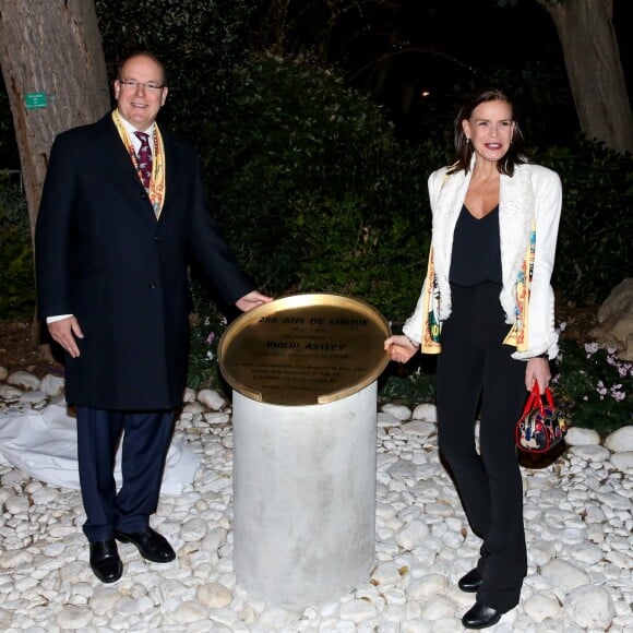 La princesse Stéphanie de Monaco a inauguré avec le prince Albert une plaque en hommage à Philip Astley, créateur du cirque moderne en 1768, en ouverture du 42e Festival International du Cirque de Monte-Carlo le 16 janvier 2018. © Olivier Huitel/Pool/Bestimage