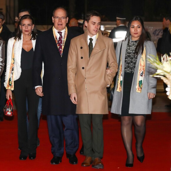 La princesse Stéphanie de Monaco était entourée de sa fille Pauline Ducruet, son frère le prince Albert II de Monaco et son fils Louis Ducruet avec sa compagne Marie pour la soirée d'ouverture du 42e Festival International du Cirque de Monte-Carlo le 16 janvier 2018. © Olivier Huitel/Pool/Bestimage