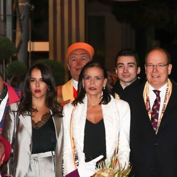 La princesse Stéphanie de Monaco était entourée de sa fille Pauline Ducruet, son frère le prince Albert II de Monaco et son fils Louis Ducruet avec sa compagne Marie pour la soirée d'ouverture du 42e Festival International du Cirque de Monte-Carlo le 16 janvier 2018. © Olivier Huitel/Pool/Bestimage