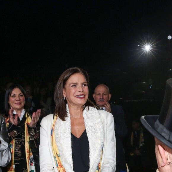 Pauline Ducruet, la princesse Stéphanie de Monaco et le prince Albert II de Monaco salués par Alain André dit Petit Gougou, M. Loyal, lors de la soirée d'ouverture du 42e Festival International du Cirque de Monte-Carlo le 16 janvier 2018. © Olivier Huitel/Pool/Bestimage