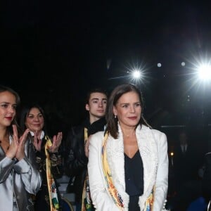 Pauline Ducruet, la princesse Stéphanie de Monaco et le prince Albert II de Monaco salués par Alain André dit Petit Gougou, M. Loyal, lors de la soirée d'ouverture du 42e Festival International du Cirque de Monte-Carlo le 16 janvier 2018. © Olivier Huitel/Pool/Bestimage