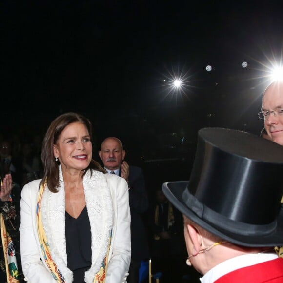 Pauline Ducruet, la princesse Stéphanie de Monaco et le prince Albert II de Monaco salués par Alain André dit Petit Gougou, M. Loyal, lors de la soirée d'ouverture du 42e Festival International du Cirque de Monte-Carlo le 16 janvier 2018. © Olivier Huitel/Pool/Bestimage