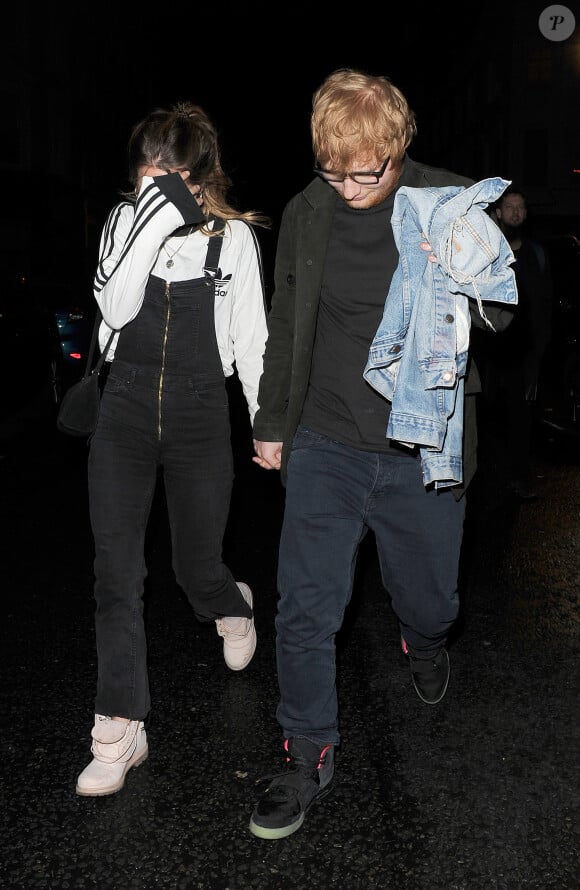 Ed Sheeran et sa compagne Cherry Seaborn sont allés dîner le 26 novembre 2017.