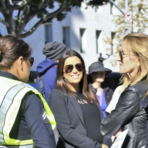 Eva Longoria, enceinte - Les célébrités lors de la manifestation géante aux États-Unis pour la 2e "Marche des femmes" à Los Angeles le 20 janvier 2018. 