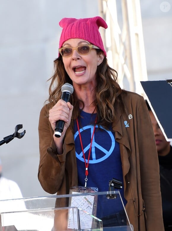 Allison Janney - Les célébrités lors des manifestations géantes aux États-Unis pour la 2e "Marche des femmes" à Los Angeles le 20 janvier 2018.