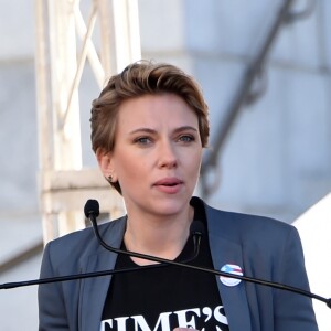 Scarlett Johansson - Les célébrités lors des manifestations géantes aux États-Unis pour la 2e "Marche des femmes" à Los Angeles le 20 janvier 2018.