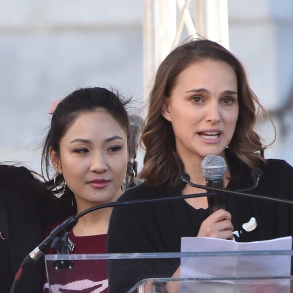 Nathalie Portman, Eva Longoria (enceinte) et Constance Wu - Les célébrités lors des manifestations géantes aux États-Unis pour la 2e "Marche des femmes" à Los Angeles le 20 janvier 2018.