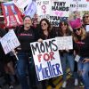Camryn Manhein, Marcia Gay Harden - Les célébrités lors des manifestations géantes aux États-Unis pour la 2e "Marche des femmes" à Los Angeles le 20 janvier 2018.