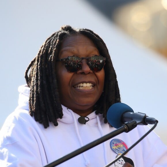 Whoopi Goldberg - Les célébrités lors des manifestations géantes aux États-Unis pour la 2e "Marche des femmes" à New York le 20 janvier 2018.