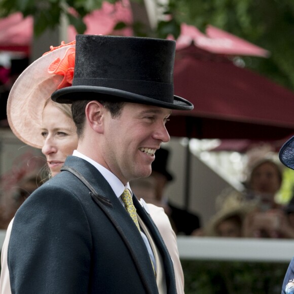 La princesse Eugenie d'York et son compagnon Jack Brooksbank assistent aux courses du Royal Ascot 2017 à Londres le 23 juin 2017.