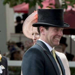 La princesse Eugenie d'York et son compagnon Jack Brooksbank assistent aux courses du Royal Ascot 2017 à Londres le 23 juin 2017.