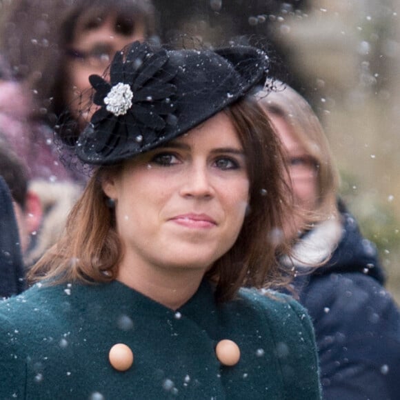 La princesse Eugenie d'York à l'église St Lawrence à Castle Rising le 21 janvier 2018, à la veille de l'annonce de ses fiançailles avec Jack Brooksbank, qui lui a demandé sa main plus tôt le même mois lors d'un séjour au Nicaragua.