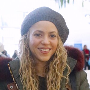 La chanteuse Shakira à l'aéroport JFK de New York. Le 29 décembre 2017